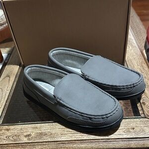 “My Slippers” Men’s Gray Moccasins